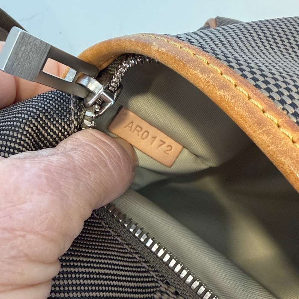 Louis Vuitton Acrobatic Belt Bag - Picture 9 of 9